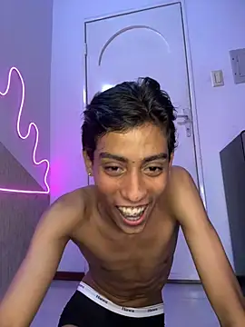 Mauuu18 online show from 12.14.24