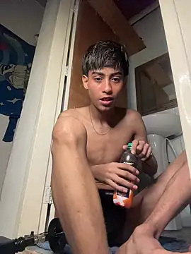 Mauuu18 online show from 04.11.26