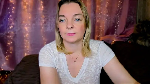 Regina  blue online show from 01.14.25