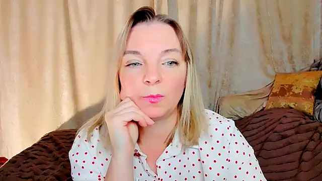 Regina  blue online show from 12.04.25