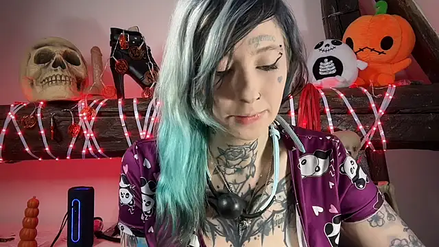 coyemoo online show from 11.03.25