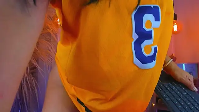 Snapshot of Natasha_hartaman chatting on 01.26.25 Natasha hartaman online show from 01.26.25