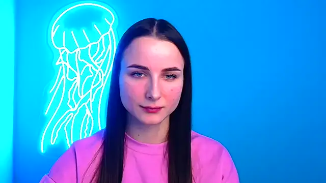 Eva Janee online show from 12.23.24