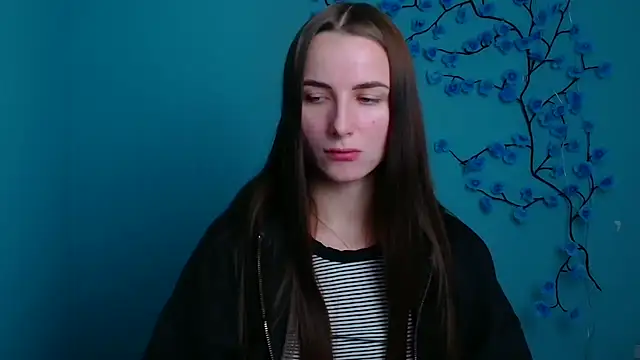 Eva Janee online show from 01.06.26