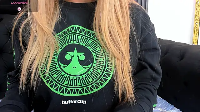 EvaaLovia1 online show from 10.07.25