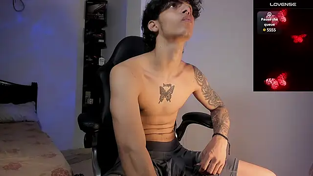 Snakebutterfly online show from 03.22.25