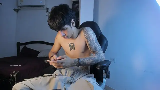 Snakebutterfly online show from 09.12.25