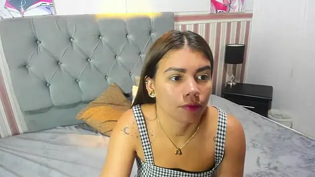 Snapshot of Gissel_Angel chatting on 03.22.25 Gissel Angel online show from 03.22.25