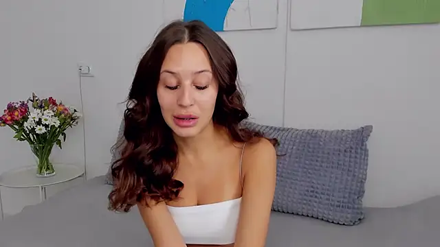 SelenaRousey online show from 09.26.25