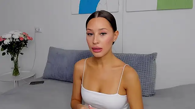 SelenaRousey online show from 10.11.25