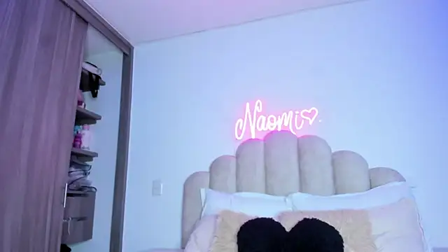 Snapshot of NaomiAsha chatting on 02.27.26 NaomiAsha online show from 02.27.26