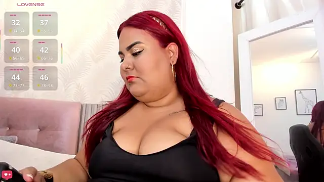 Snapshot of Kimmie_kaboom_x chatting on 11.26.25 Kimmie kaboom x online show from 11.26.25