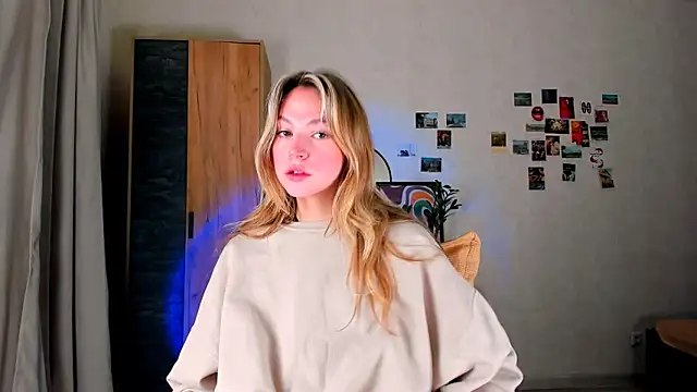 Niky  Jess online show from 12.16.24