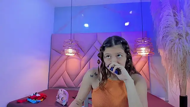 AngelaaCute  online show from 02.05.25