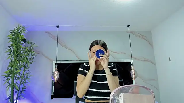 AngelaaCute  online show from 09.17.25