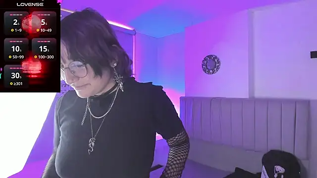 SukiFuyu  online show from 01.21.25