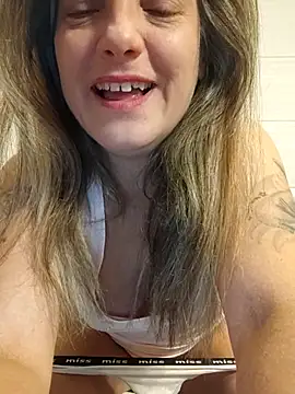 Dark Angel 22 online show from 10.20.25