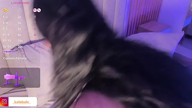 Snapshot of Kate_bale chatting on 02.12.25 Kate bale online show from 02.12.25