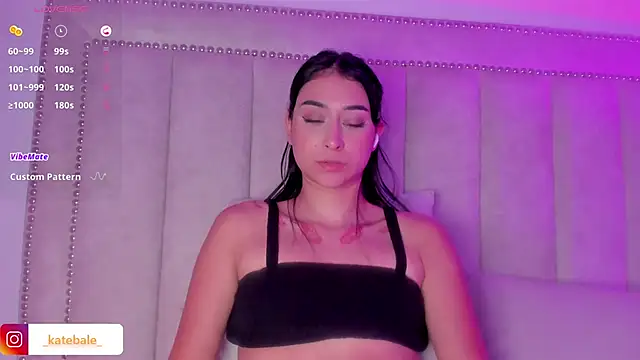 Snapshot of Kate_bale chatting on 03.03.25 Kate bale online show from 03.03.25