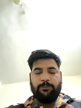 Snapshot of The_Big_Loin_ chatting on 01.22.25 The Big Loin online show from 01.22.25