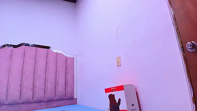 anisha x online show from 09.08.25