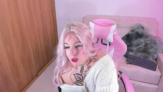 annika taylor online show from 12.22.24