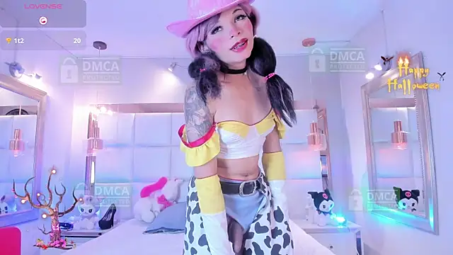 Snapshot of Palmer-Foster chatting on 10.18.25 Palmer-Foster online show from 10.18.25