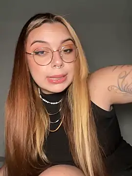 NatyOlson online show from 10.24.25