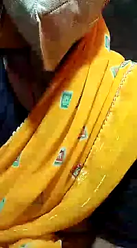 Snapshot of Poonam-bab chatting on 01.27.25 Poonam-bab online show from 01.27.25