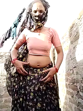 Snapshot of Poonam-bab chatting on 02.25.25 Poonam-bab online show from 02.25.25