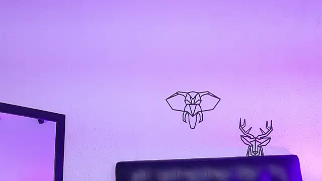 Snapshot of Skinny_hottie18 chatting on 02.08.25 Skinny hottie18 online show from 02.08.25