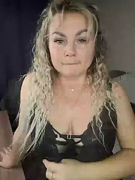 candy queeen online show from 11.06.25