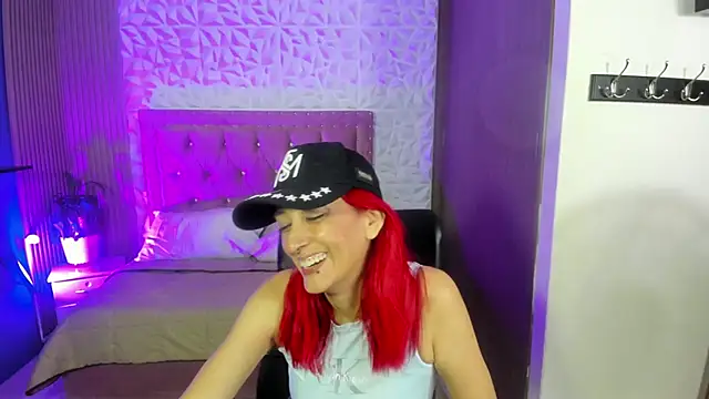 Snapshot of Ruby_Your_Milf chatting on 06.12.26 Ruby Your Milf online show from 06.12.26