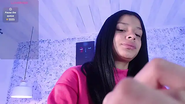 Snapshot of Zoee_babygirl chatting on 02.21.25 Zoee babygirl online show from 02.21.25