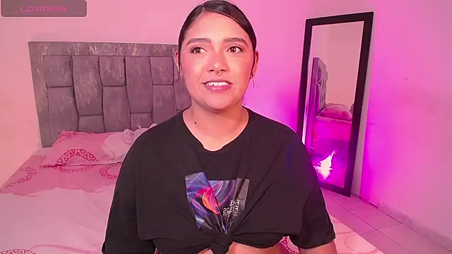 DIANEE 01 online show from 12.19.25