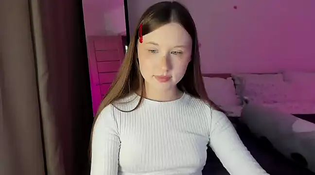 Stella Sunny online show from 01.04.25