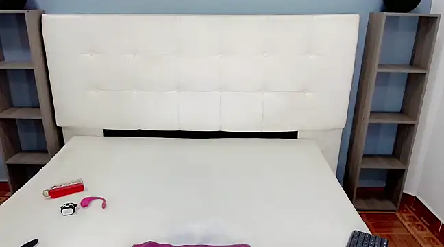 money Ts  online show from 02.21.25