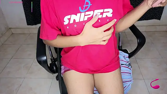 Snapshot of Liyana_Babe chatting on 05.27.26 Liyana Babe online show from 05.27.26