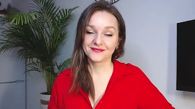 Snapshot of AliciaDesire chatting on 01.07.25 AliciaDesire online show from 01.07.25