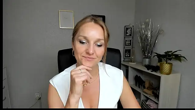 AliciaDesire online show from 07.07.26