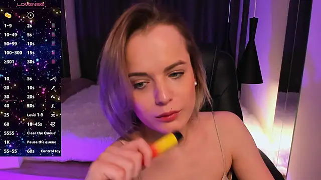 Snapshot of JessicaBeverly chatting on 03.21.25 JessicaBeverly online show from 03.21.25