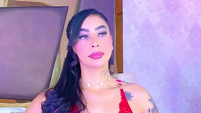 GiahDaniels online show from 04.14.26