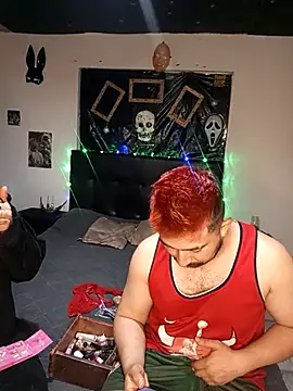 Snapshot of Bonnie-Clark chatting on 09.12.25 Bonnie-Clark online show from 09.12.25