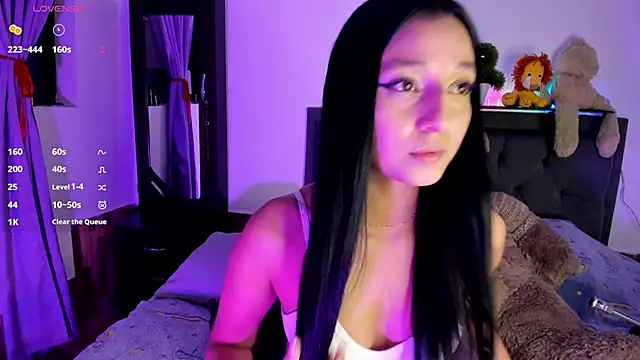 Snapshot of Alana_777 chatting on 11.21.25 Alana 777 online show from 11.21.25