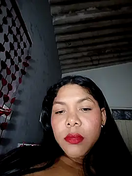 DIORA Latina online show from 03.18.26