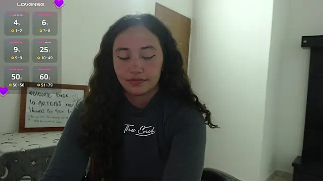 Snapshot of ArtemisNature chatting on 01.26.25 ArtemisNature online show from 01.26.25