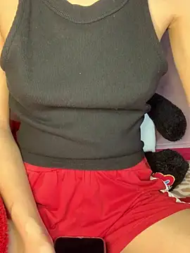 Snapshot of Asianmombigasss chatting on 01.18.26 Asianmombigasss online show from 01.18.26