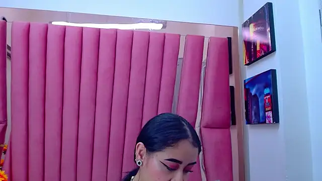 Snapshot of AnnySweett_ chatting on 02.06.25 AnnySweett online show from 02.06.25