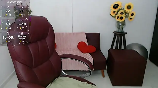 Snapshot of Ghada_milf chatting on 04.28.26 Ghada milf online show from 04.28.26