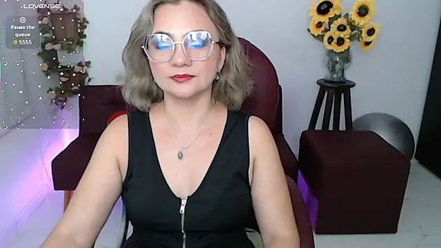 Snapshot of Ghada_milf chatting on 05.02.26 Ghada milf online show from 05.02.26